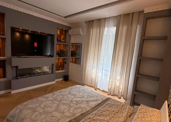 Adrian House Apartment
